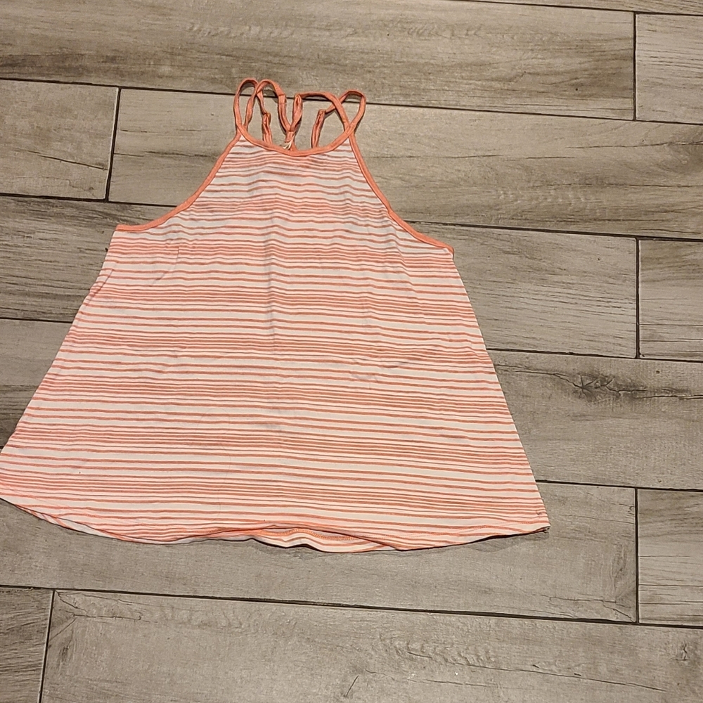 💐forever 21 Striped halter style tank ☀️🌷 💧 💕 🍂 🍎🍋🧁🎀🦄🪻🍍🍓🦉🐧💘